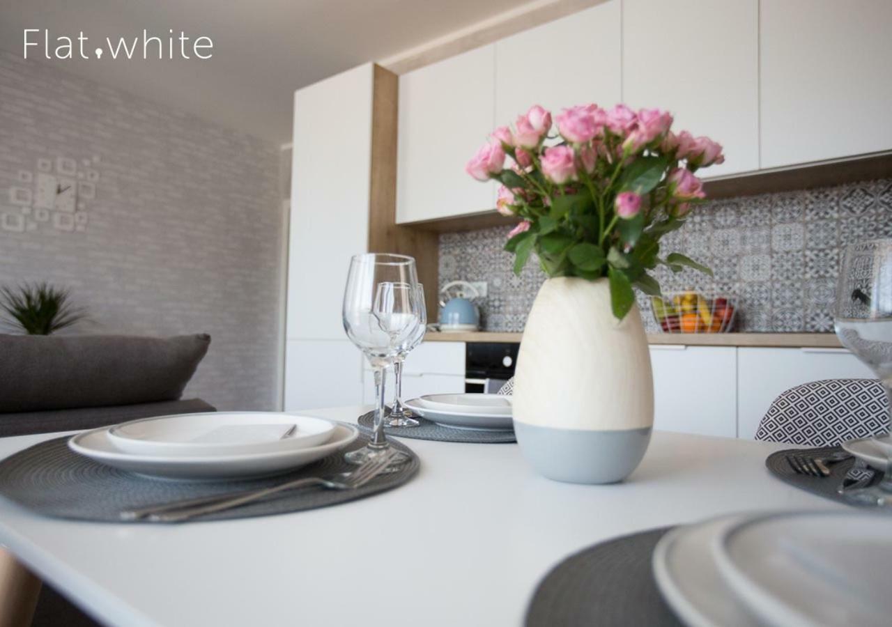 Apartamenty Flat White Zamkowa 4-6 Zielona Gora  Exterior photo